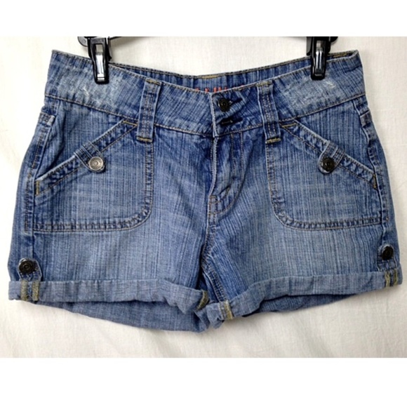Hydraulic Pants - Hydraulic Light Distressed Cuffed Jean Shorts 5/6